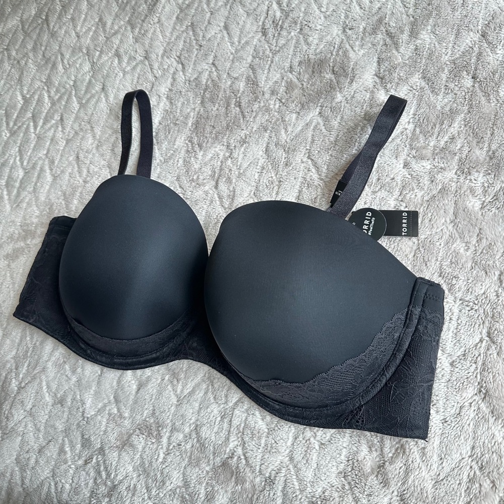 Torrid Bombshell Everyday Strapless Push Up Bra Black Lace 44DDD New